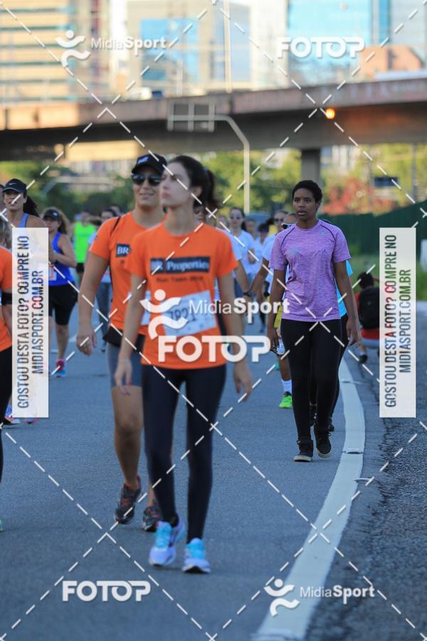 Buy your photos of the eventAthenas 15k - So Paulo on Fotop