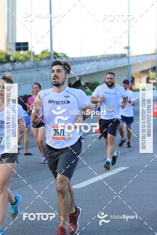 Buy your photos of the eventAthenas 15k - So Paulo on Fotop