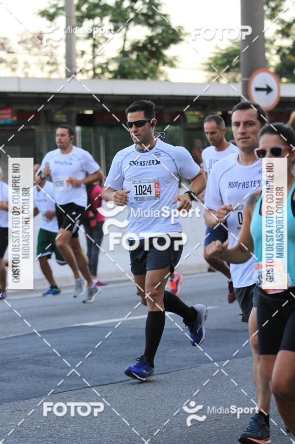 Buy your photos of the eventAthenas 15k - So Paulo on Fotop