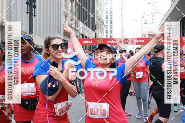 Buy your photos of the eventCorrida Mulher Maravilha - SP on Fotop