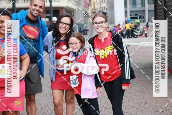 Buy your photos of the eventCorrida Mulher Maravilha - SP on Fotop