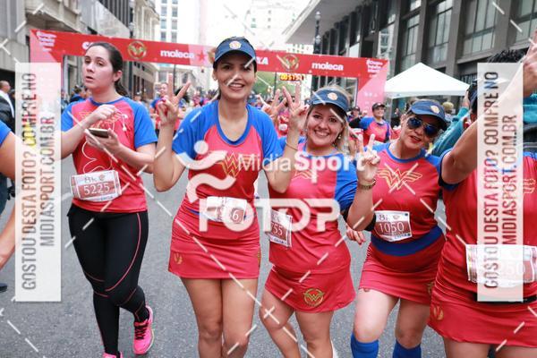 Buy your photos of the eventCorrida Mulher Maravilha - SP on Fotop