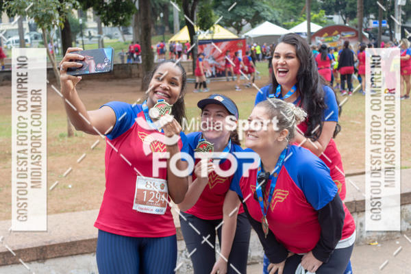 Buy your photos of the eventCorrida Mulher Maravilha - SP on Fotop