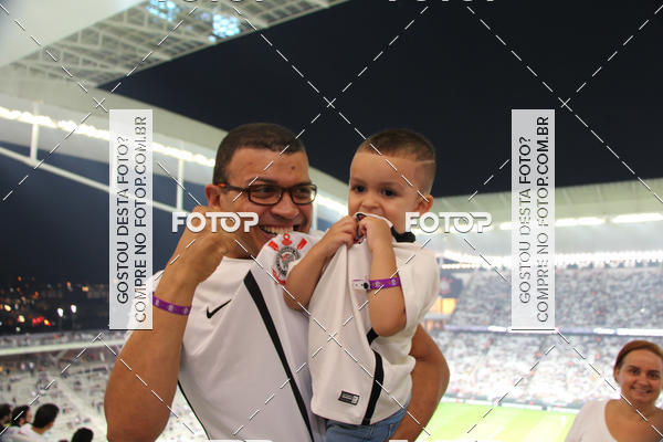 Buy your photos of the eventCorinthians X Fluminense - Brasileir�o on Fotop