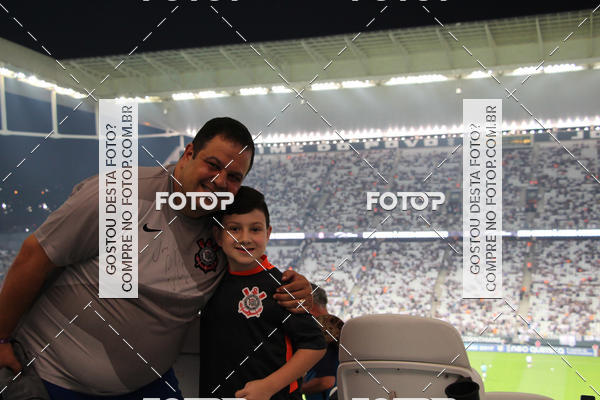 Buy your photos of the eventCorinthians X Fluminense - Brasileir�o on Fotop