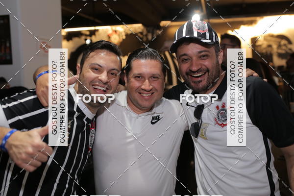 Buy your photos of the eventCorinthians X Fluminense - Brasileir�o on Fotop