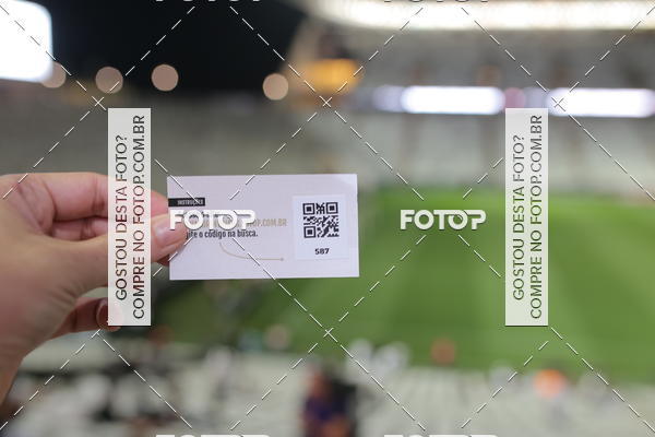 Buy your photos of the eventCorinthians X Fluminense - Brasileir�o on Fotop