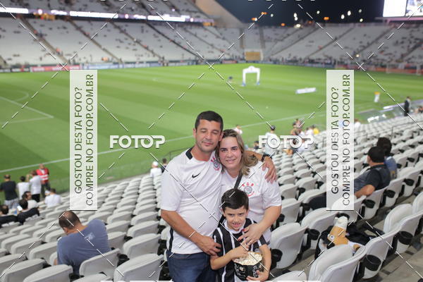 Buy your photos of the eventCorinthians X Fluminense - Brasileir�o on Fotop