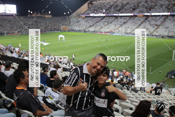 Buy your photos of the eventCorinthians X Fluminense - Brasileir�o on Fotop