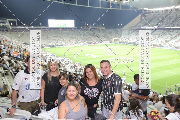 Buy your photos of the eventCorinthians X Fluminense - Brasileir�o on Fotop