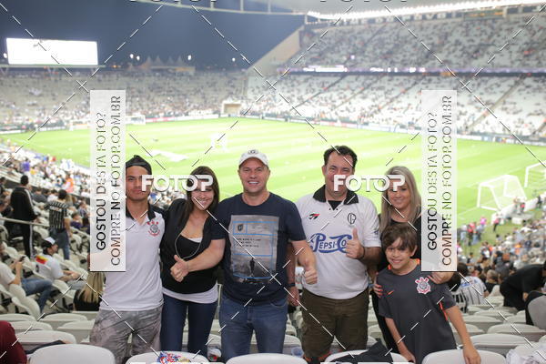 Buy your photos of the eventCorinthians X Fluminense - Brasileir�o on Fotop