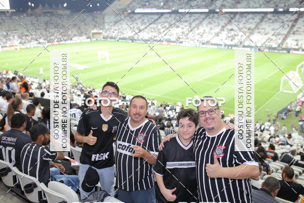 Buy your photos of the eventCorinthians X Fluminense - Brasileir�o on Fotop