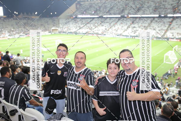 Buy your photos of the eventCorinthians X Fluminense - Brasileir�o on Fotop
