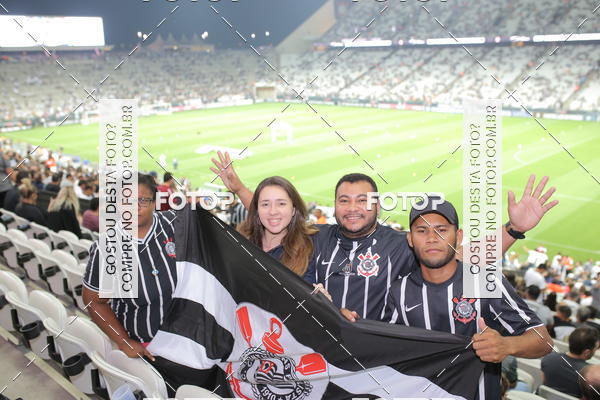 Buy your photos of the eventCorinthians X Fluminense - Brasileir�o on Fotop