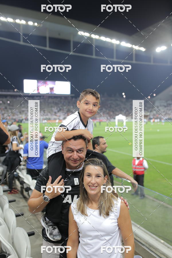 Buy your photos of the eventCorinthians X Fluminense - Brasileir�o on Fotop