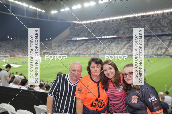 Buy your photos of the eventCorinthians X Fluminense - Brasileir�o on Fotop