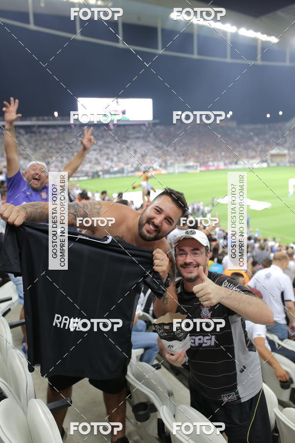 Buy your photos of the eventCorinthians X Fluminense - Brasileir�o on Fotop