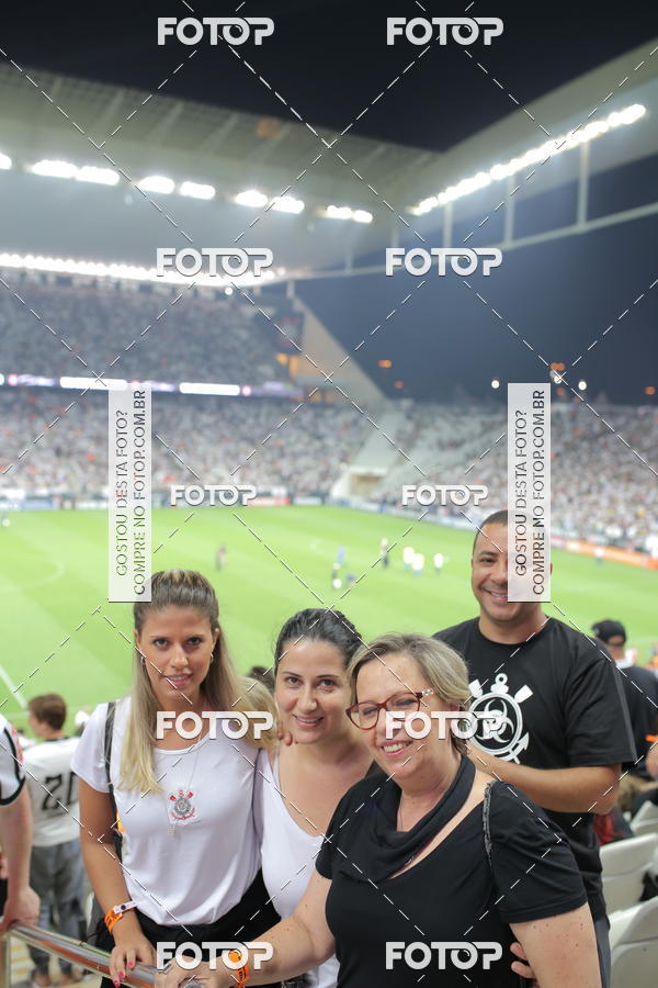 Buy your photos of the eventCorinthians X Fluminense - Brasileir�o on Fotop