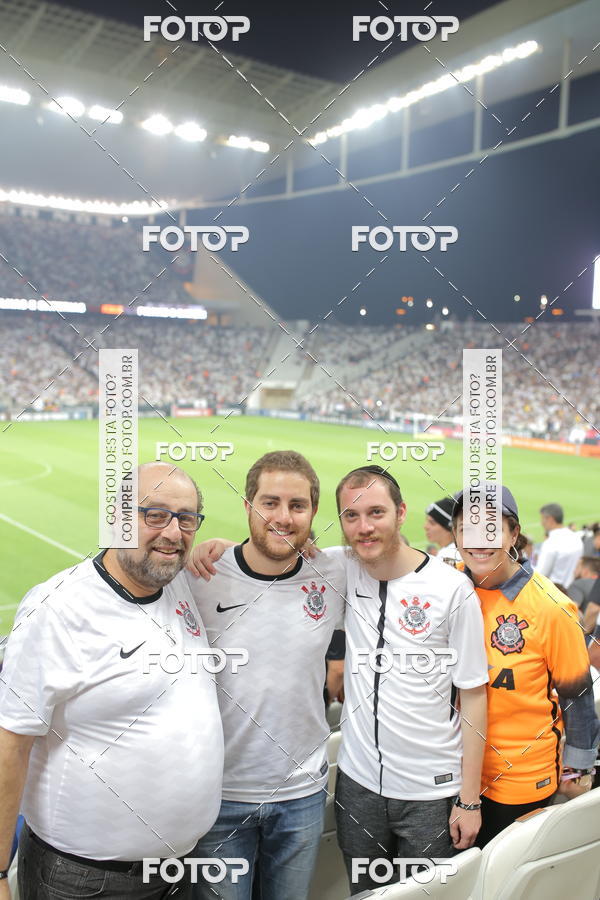 Buy your photos of the eventCorinthians X Fluminense - Brasileir�o on Fotop