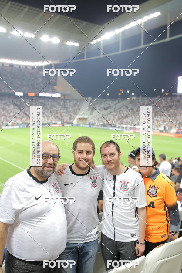 Buy your photos of the eventCorinthians X Fluminense - Brasileir�o on Fotop