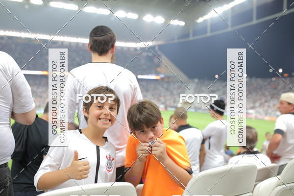 Buy your photos of the eventCorinthians X Fluminense - Brasileir�o on Fotop