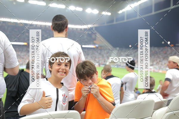 Buy your photos of the eventCorinthians X Fluminense - Brasileir�o on Fotop