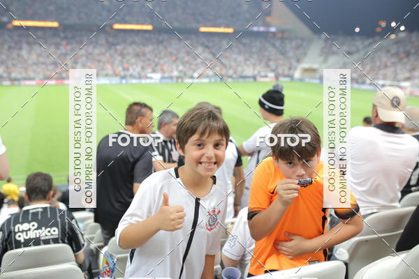 Buy your photos of the eventCorinthians X Fluminense - Brasileir�o on Fotop