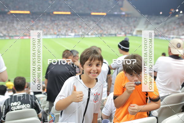 Buy your photos of the eventCorinthians X Fluminense - Brasileir�o on Fotop