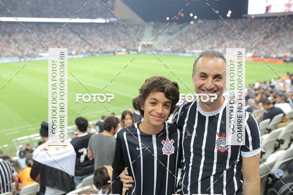 Buy your photos of the eventCorinthians X Fluminense - Brasileir�o on Fotop