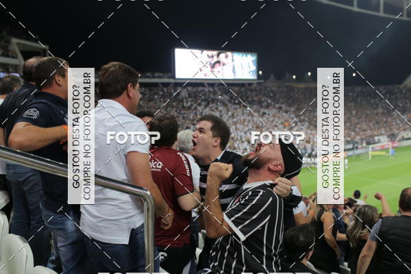 Buy your photos of the eventCorinthians X Fluminense - Brasileir�o on Fotop