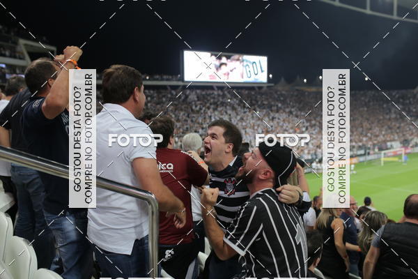 Buy your photos of the eventCorinthians X Fluminense - Brasileir�o on Fotop