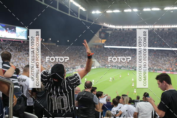 Buy your photos of the eventCorinthians X Fluminense - Brasileir�o on Fotop