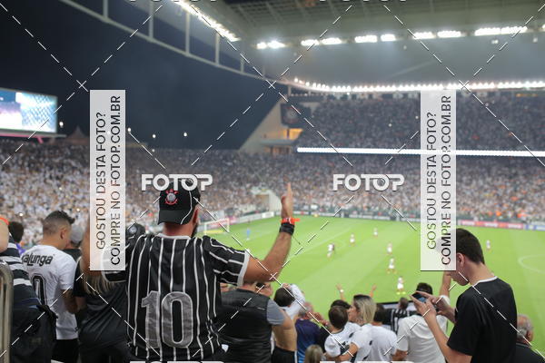 Buy your photos of the eventCorinthians X Fluminense - Brasileir�o on Fotop
