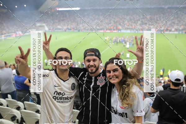 Buy your photos of the eventCorinthians X Fluminense - Brasileir�o on Fotop