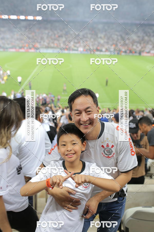 Buy your photos of the eventCorinthians X Fluminense - Brasileir�o on Fotop