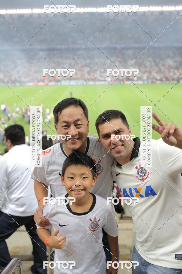 Buy your photos of the eventCorinthians X Fluminense - Brasileir�o on Fotop