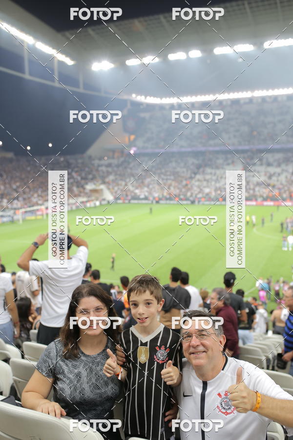 Buy your photos of the eventCorinthians X Fluminense - Brasileir�o on Fotop