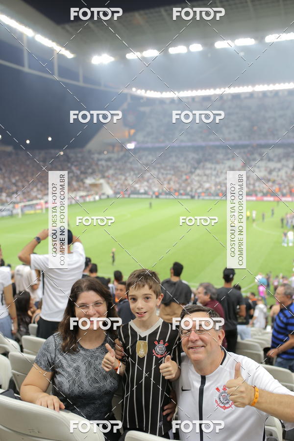 Buy your photos of the eventCorinthians X Fluminense - Brasileir�o on Fotop