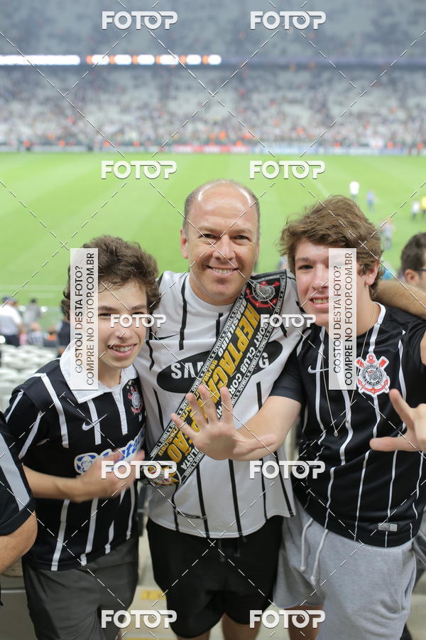 Buy your photos of the eventCorinthians X Fluminense - Brasileir�o on Fotop