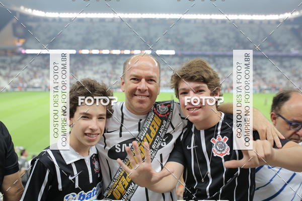 Buy your photos of the eventCorinthians X Fluminense - Brasileir�o on Fotop