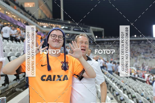 Buy your photos of the eventCorinthians X Fluminense - Brasileir�o on Fotop
