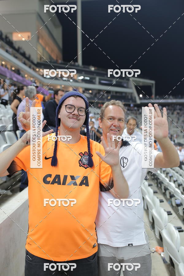 Buy your photos of the eventCorinthians X Fluminense - Brasileir�o on Fotop