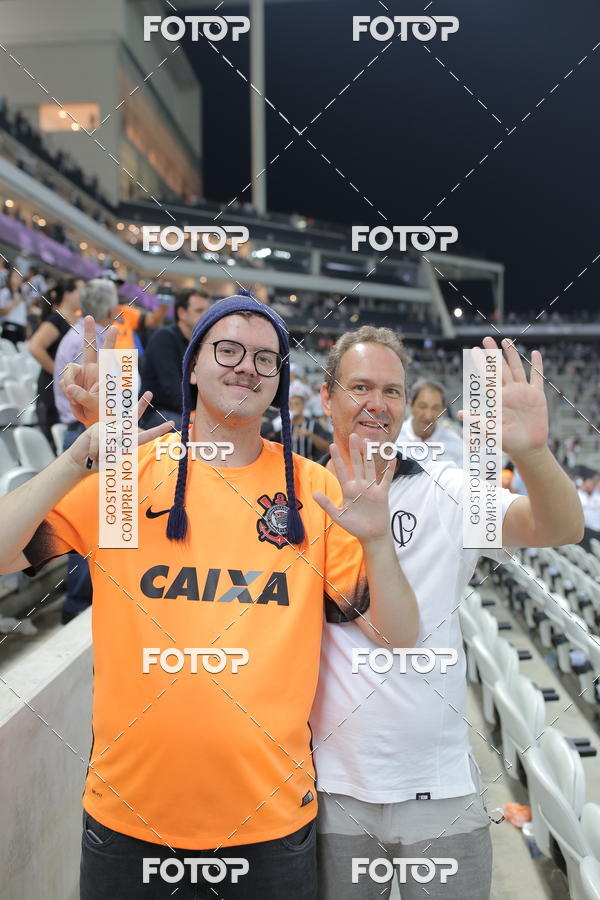 Buy your photos of the eventCorinthians X Fluminense - Brasileir�o on Fotop