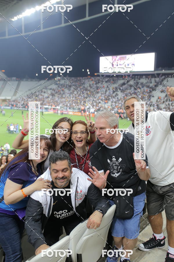 Buy your photos of the eventCorinthians X Fluminense - Brasileir�o on Fotop