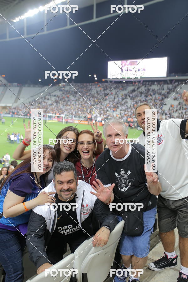 Buy your photos of the eventCorinthians X Fluminense - Brasileir�o on Fotop