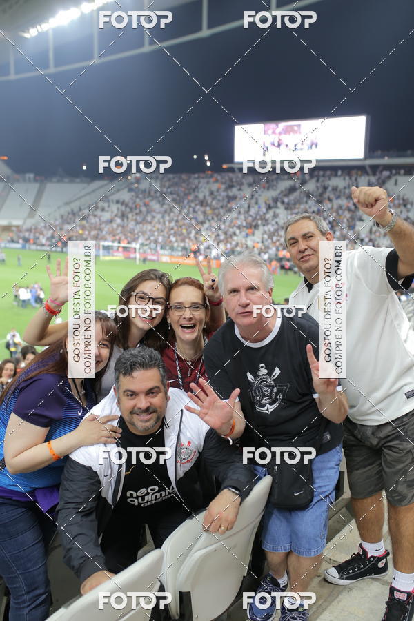 Buy your photos of the eventCorinthians X Fluminense - Brasileir�o on Fotop