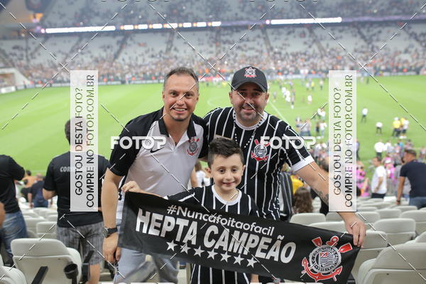 Buy your photos of the eventCorinthians X Fluminense - Brasileir�o on Fotop