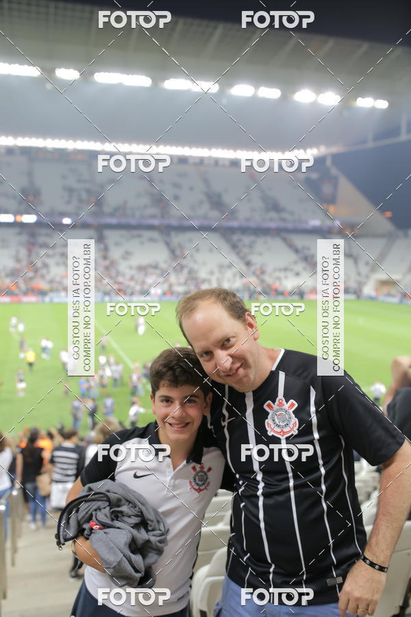 Buy your photos of the eventCorinthians X Fluminense - Brasileir�o on Fotop