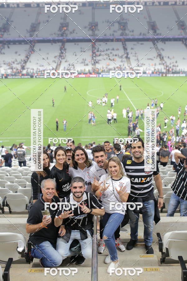 Buy your photos of the eventCorinthians X Fluminense - Brasileir�o on Fotop