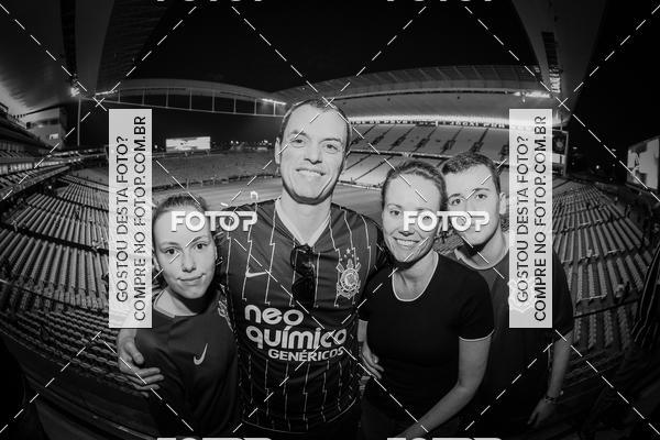 Buy your photos of the eventCorinthians X Fluminense - Brasileir�o on Fotop